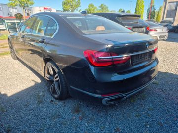 BMW 740 - 3