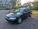 Opel Vectra 1.6 16V  - gebrauchte Opel Vectra aus dem Jahr 1998