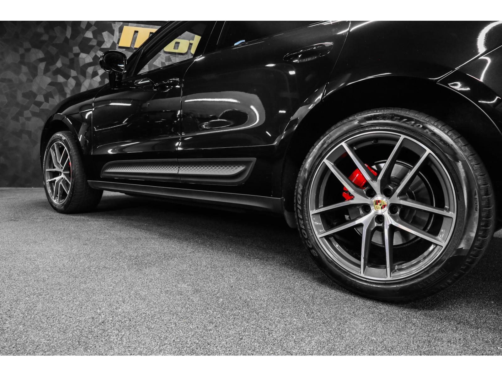 Porsche Macan III S