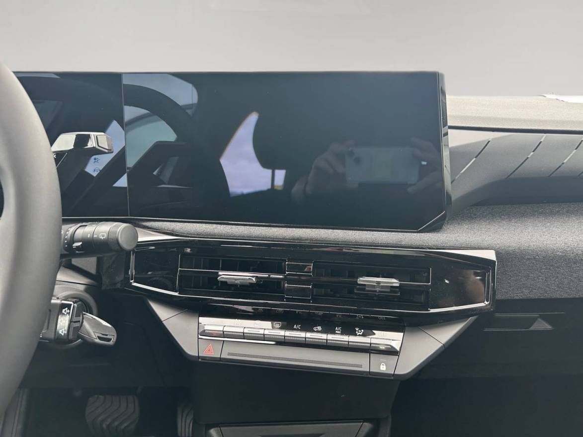 Fahrzeugabbildung Renault CLIO VI Evolution TCe 115 EDC