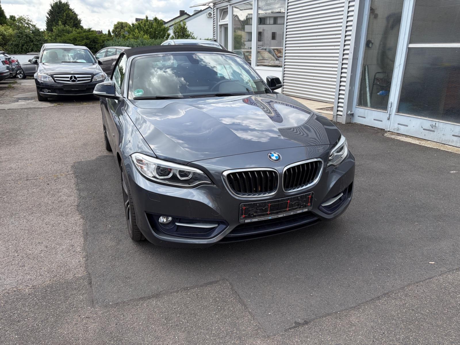 BMW 218i Cabrio Sport Line