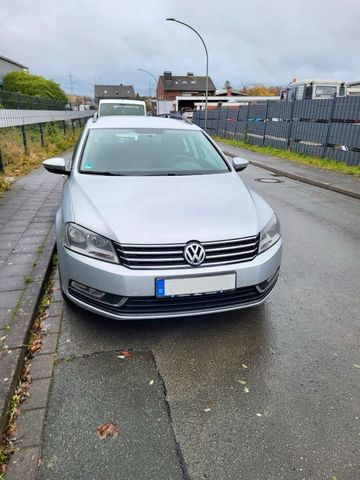 Volkswagen VW Passat 1.4 TSI top Zustand