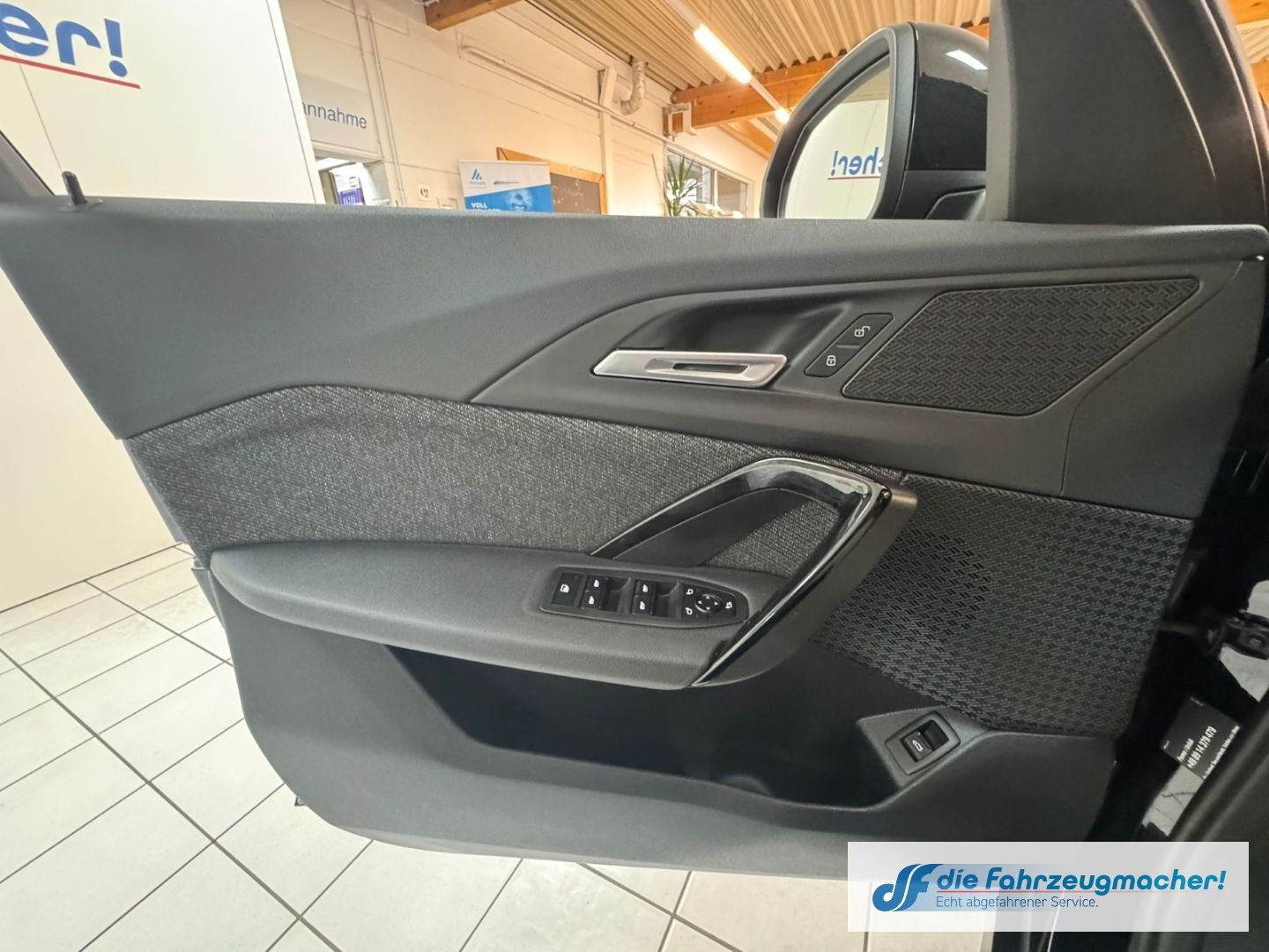 Fahrzeugabbildung BMW X1 20 d xDrive Park-Assistent Navi Digitales Coc