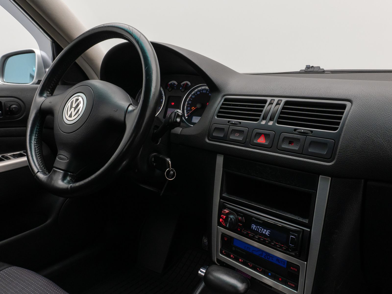 Fahrzeugabbildung Volkswagen Bora 1.6 Automat Special Lim. Klimaautomatik AHK