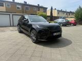 Land Rover Range Rover Velar 2.0 P300 R-Dynamic SE R-Dy... - Land Rover Range Rover Velar SE mit Benzin-Antrieb