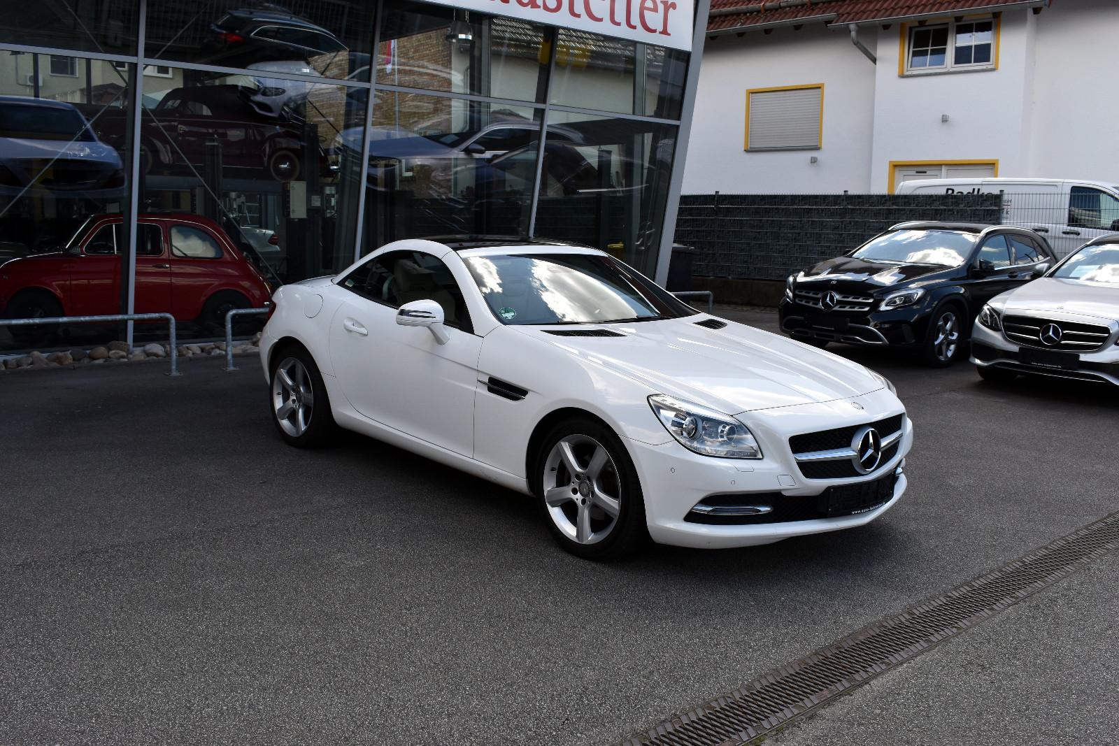 Mercedes-Benz SLK 200 SLK*Glasdach*Comand*Leder*AIRSCARF
