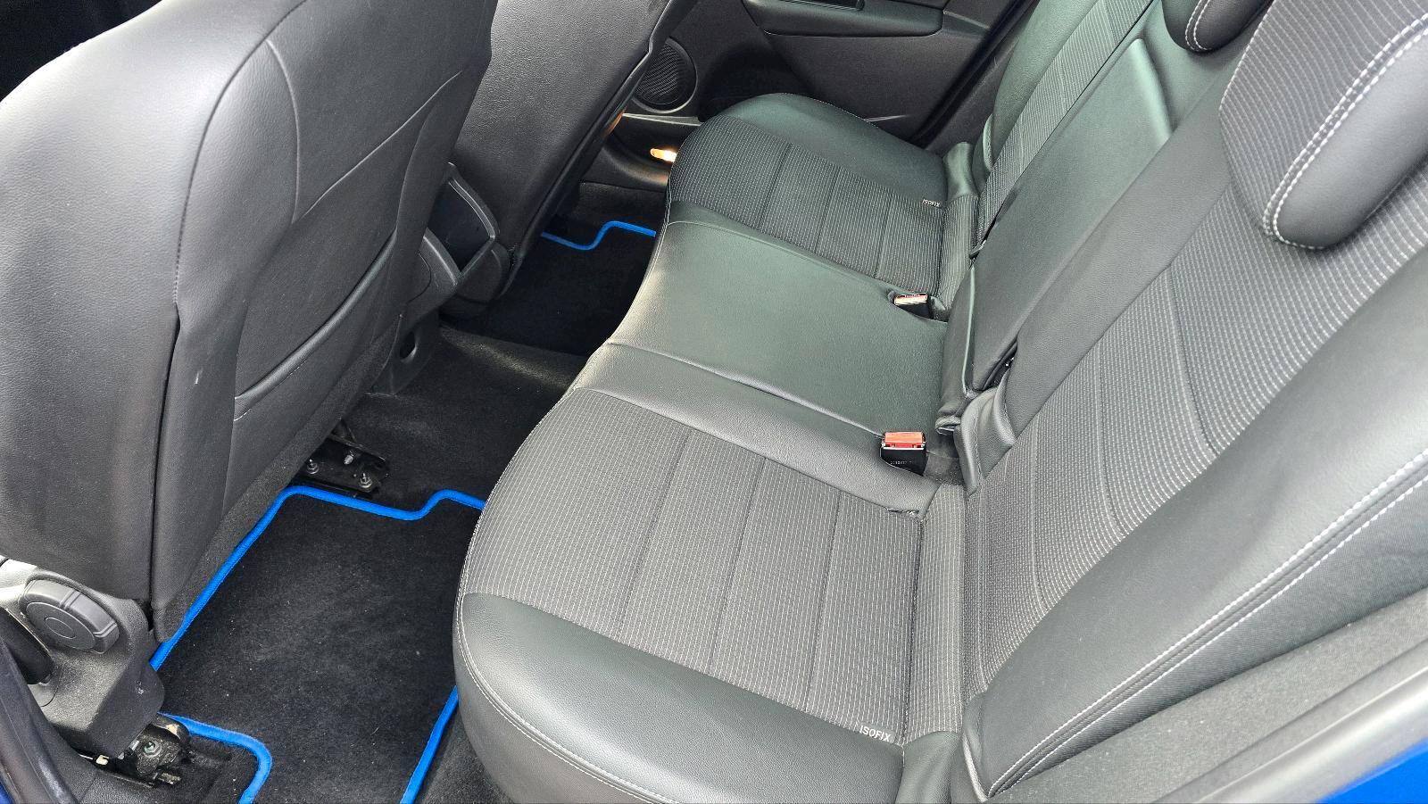 Renault Megane 2012 — photo 13