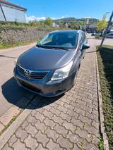 Toyota Avensis t27 2.2 D cat Executive - Toyota Avensis T27 mit Diesel-Antrieb