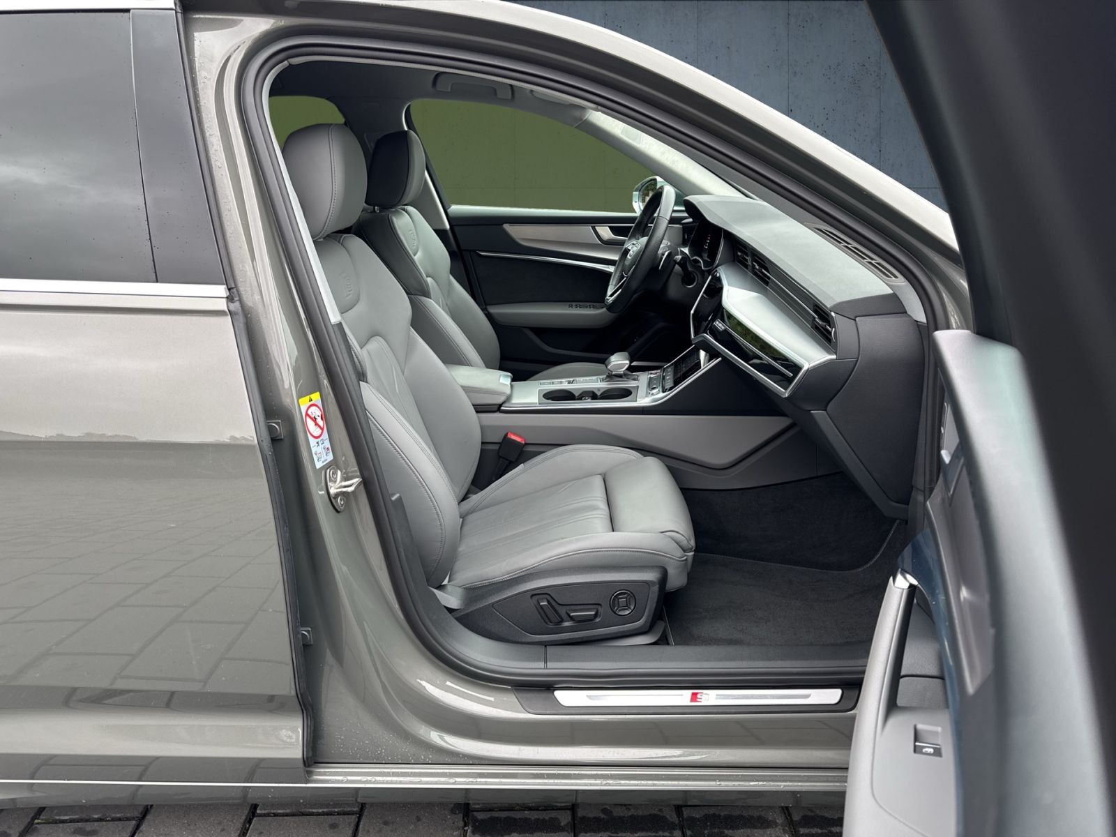 Audi S6 - Bild 15