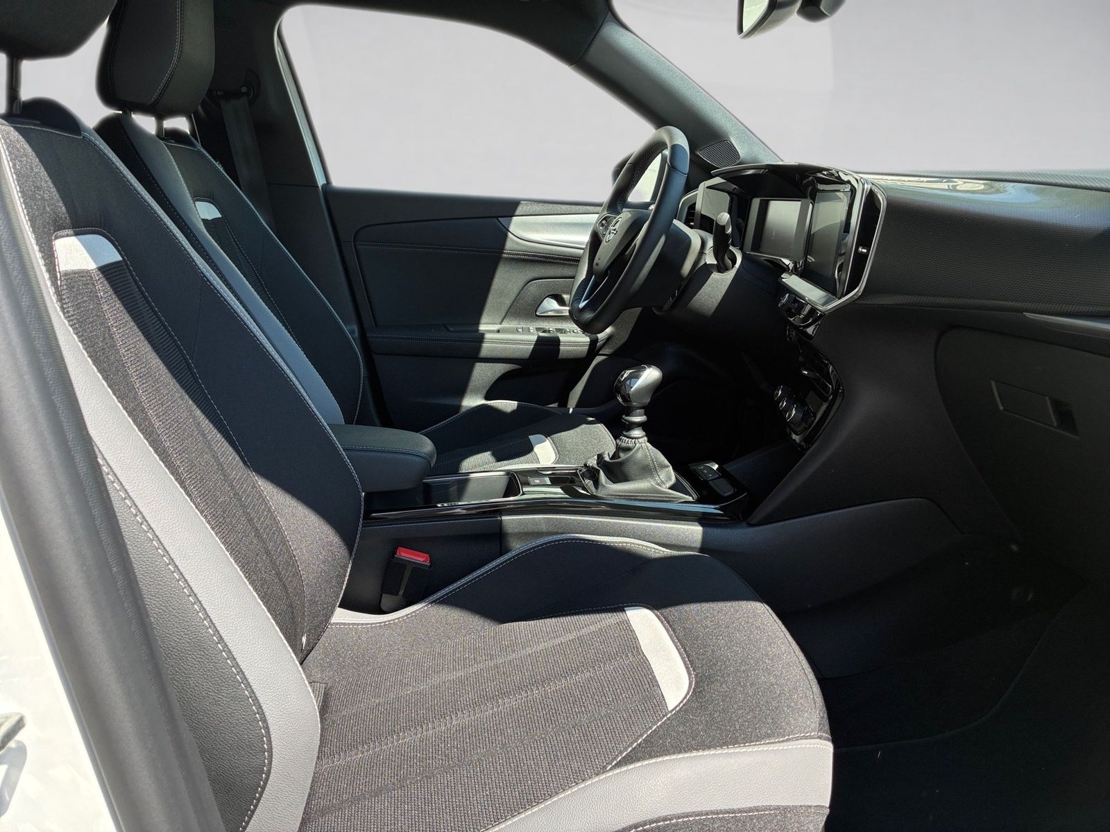 Fahrzeugabbildung Opel Mokka 1.2 Turbo GS KlimaA,LED,SHZ,Kam.,PDC