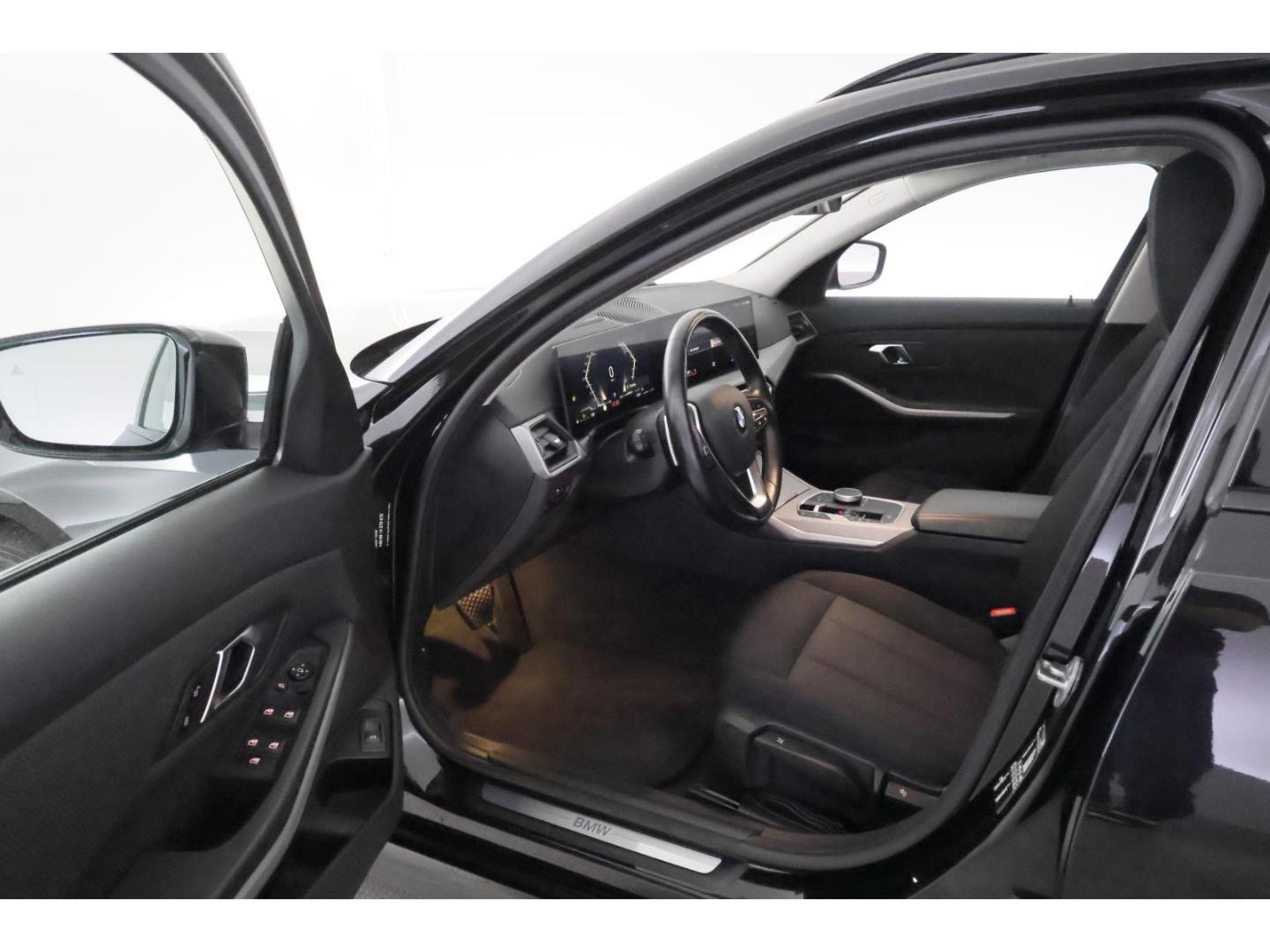 BMW 3 Series i Touring Steptronic+LED+NAVI+VIRTUAL+KAMERA, миниатюра 14