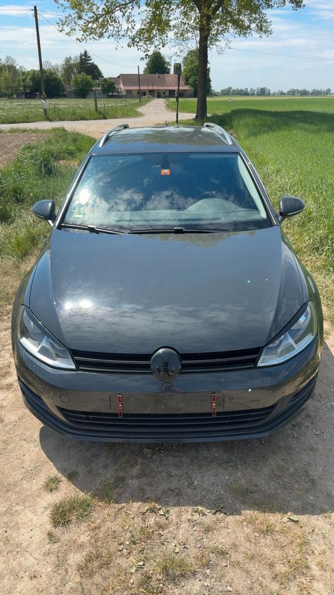 Volkswagen Golf VII Variant Lounge BMT