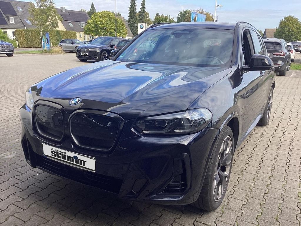 Image of BMW iX3