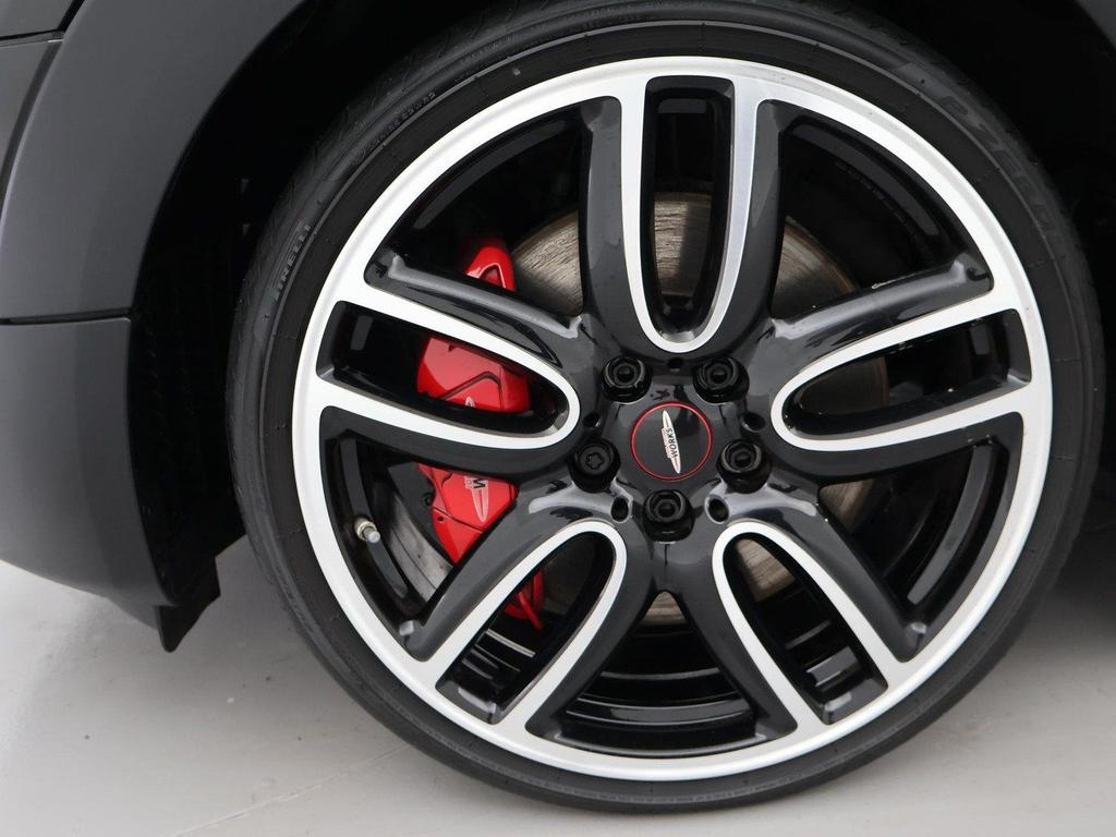 MINI John Cooper Works Clubman