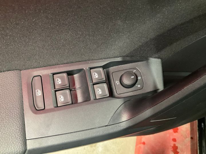 Fahrzeugabbildung SEAT Ibiza FR TSI DSG *Cam*LED*Sitzhzg*PDC*APP*ACC*