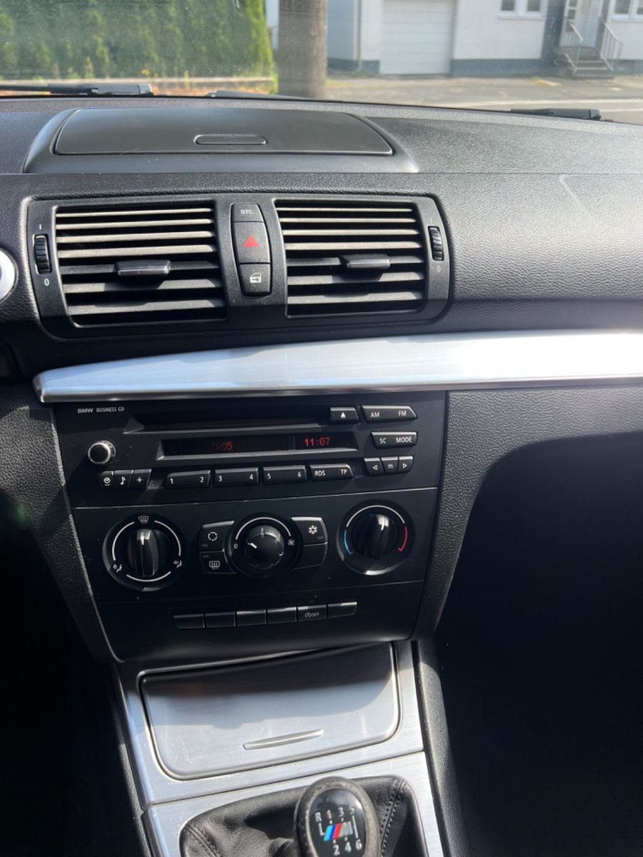 Fahrzeugabbildung BMW 116i * M Paket * KEIN TÜV