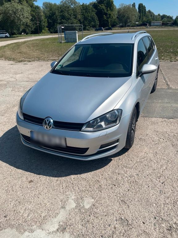 Image of Volkswagen Golf