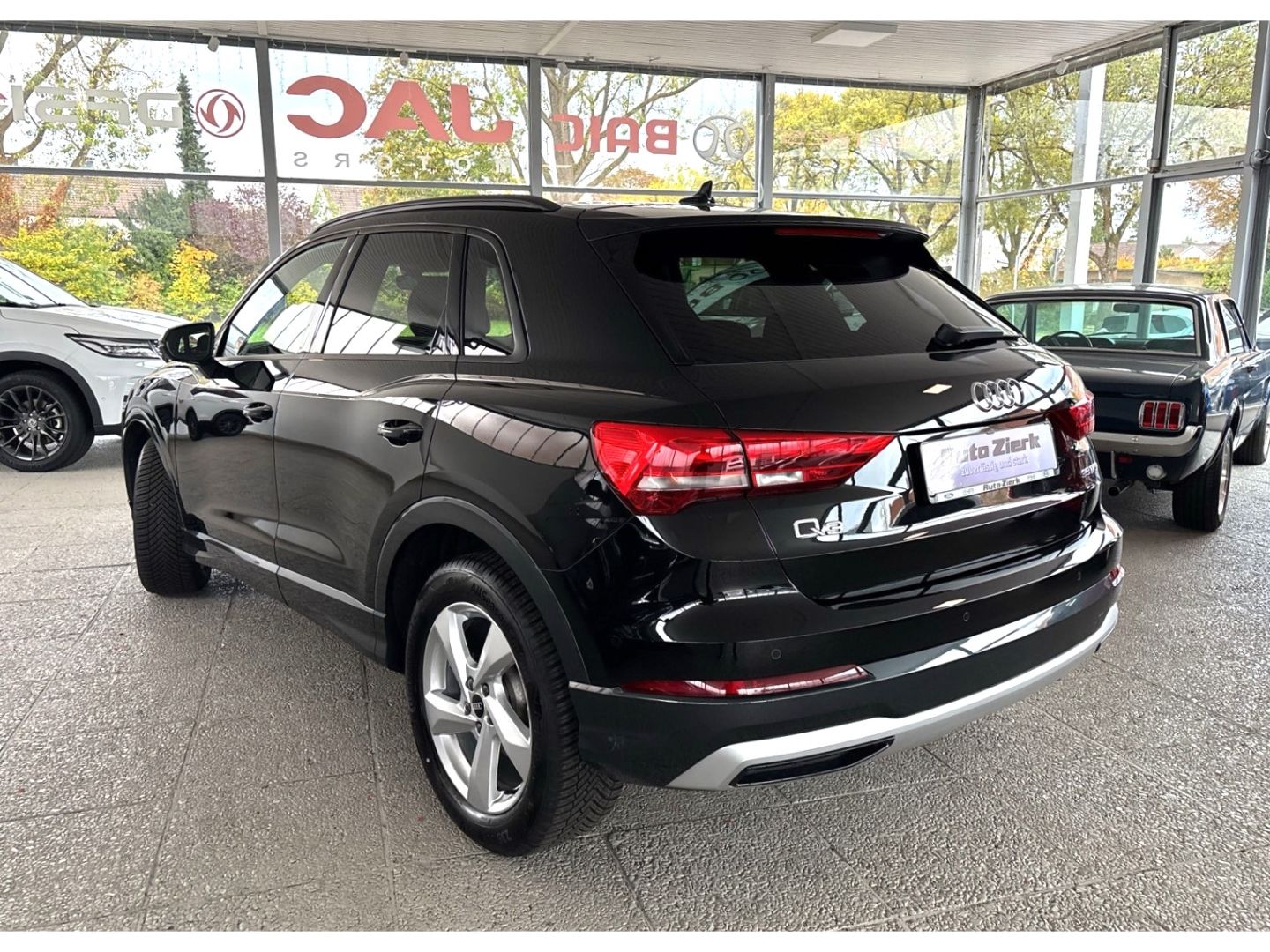 Audi Q3 35 TFSI S-tronic advanced NAVI DAB LED PANO-D foto 6