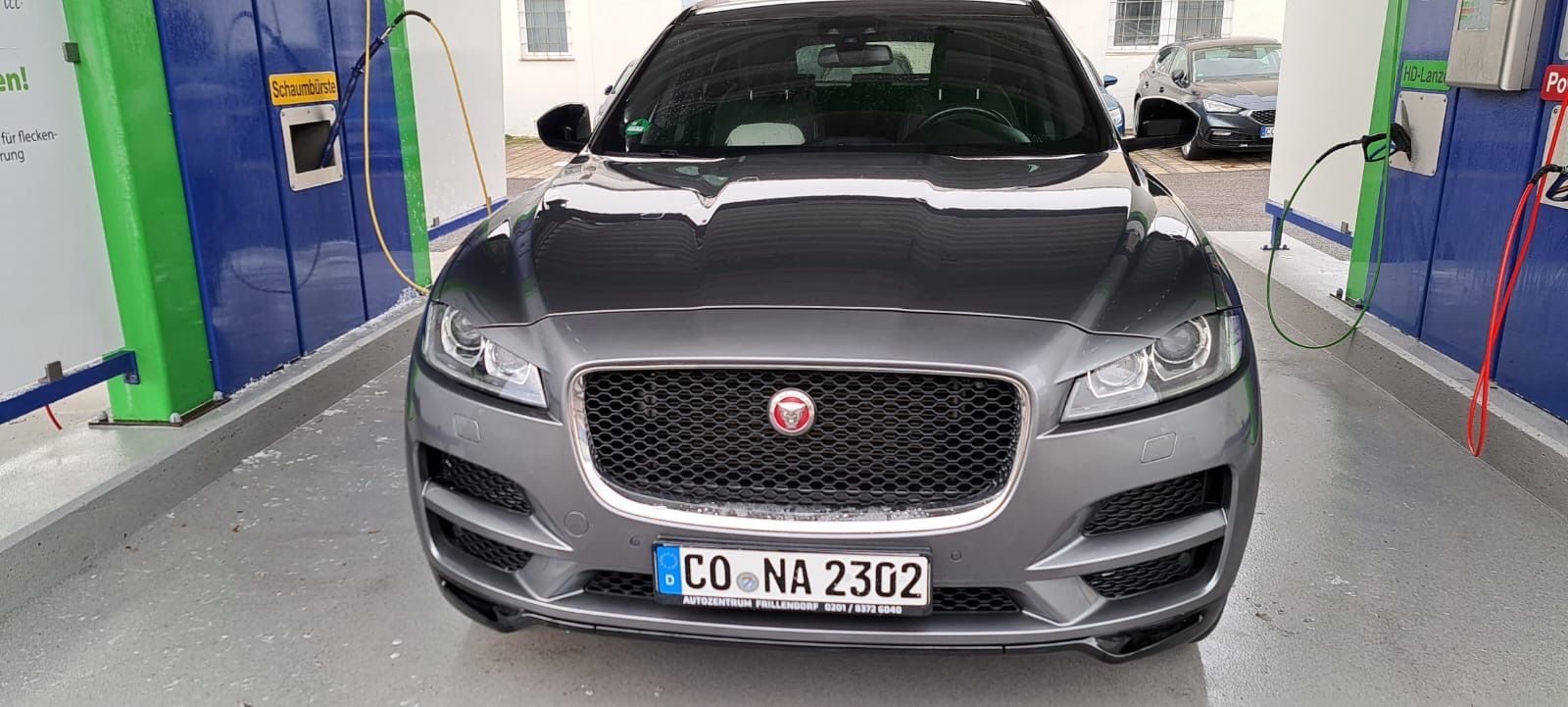 JAGUAR F-Pace