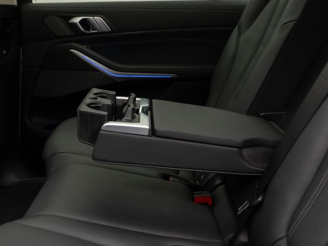 Foto Nummer 28: BMW X7