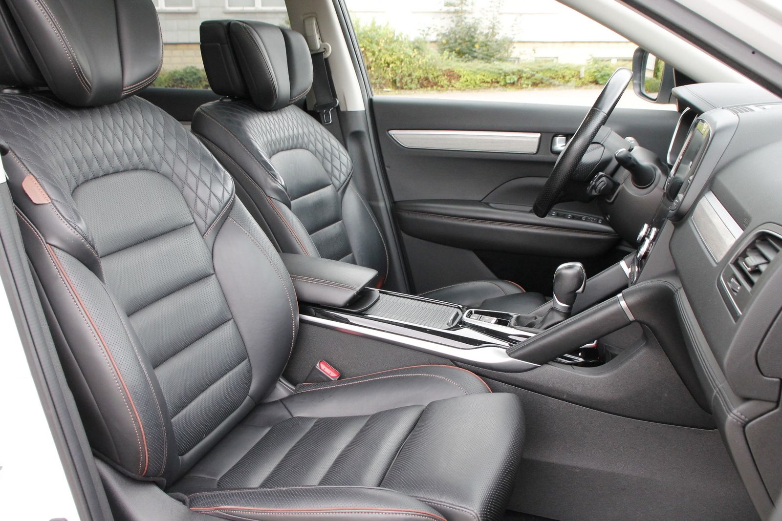 Fahrzeugabbildung Renault Koleos INITIALE PARIS BLUE dCi 185 4WD X-tronic