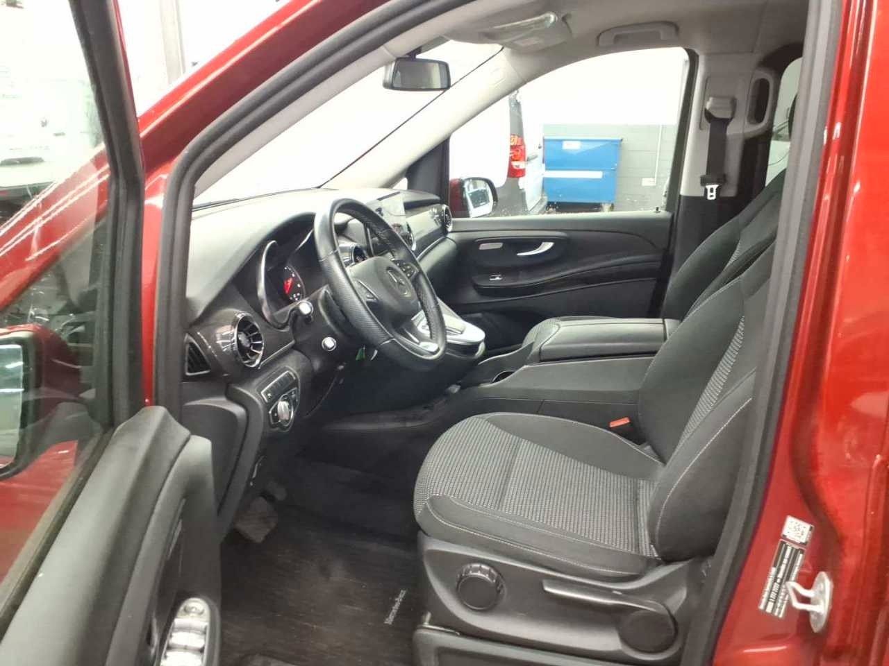 Fahrzeugabbildung Mercedes-Benz V 250 d EDITION Kompakt Kamera MBUX LED