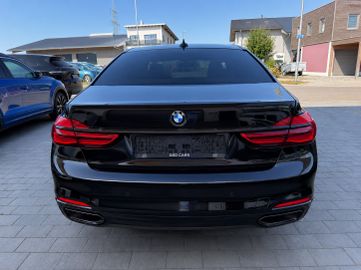 BMW 730 - 7