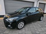 Hyundai i20 Active 5 Türer Super Zustand - Hyundai i20: Türer