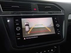 Fahrzeugabbildung Volkswagen Tiguan 1.5 TSI Join  DSG AHK LED ACC Pano Kamera