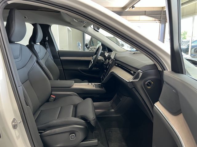 Volvo EX90 Ultra Performance AWD FourC Massage HeadUp
