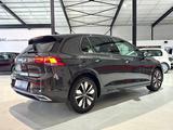 Volkswagen Golf VIII 1.5 TSI Lim. Move *Virtual,ACC,LED* - mit Benzin-Antrieb: mit Navigationssystem