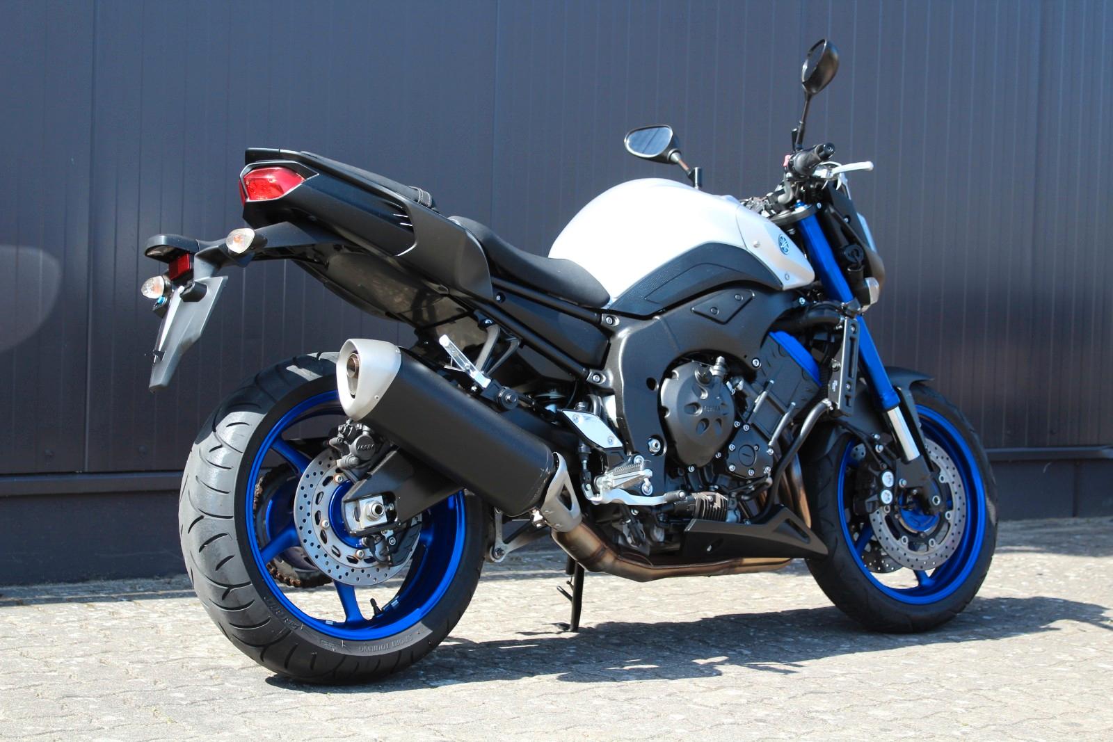 Yamaha FZ 8 ABS / RN 25 / Garantie / nur 13tkm / 1.Hand