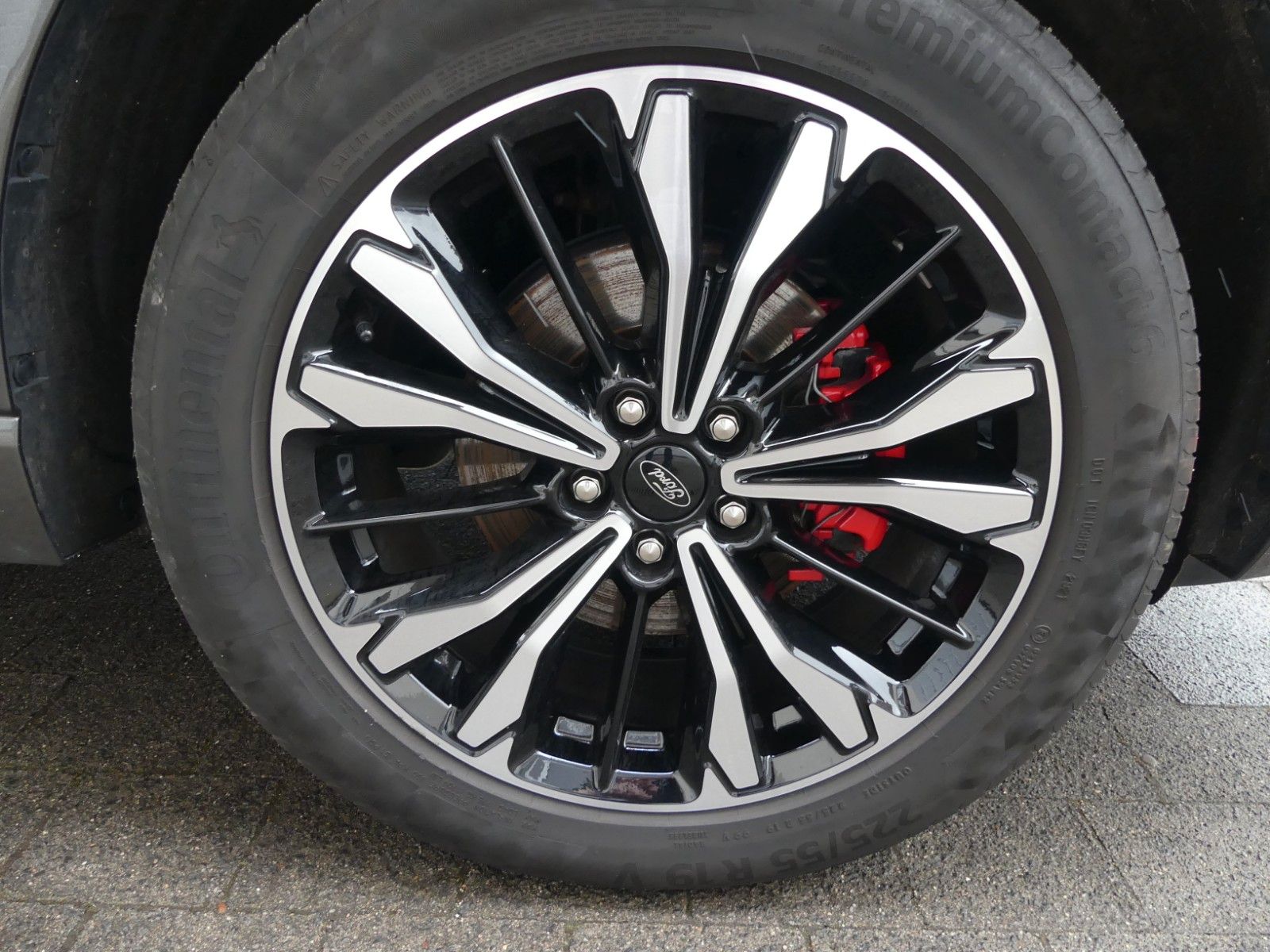 Fahrzeugabbildung Ford Kuga Plug-In Hybrid ST-Line X
