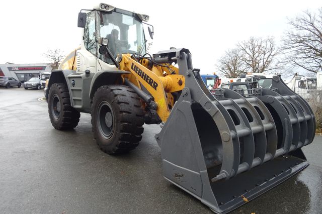 Liebherr L 526  Z IV SCHAUFEL Mit Niederhalter