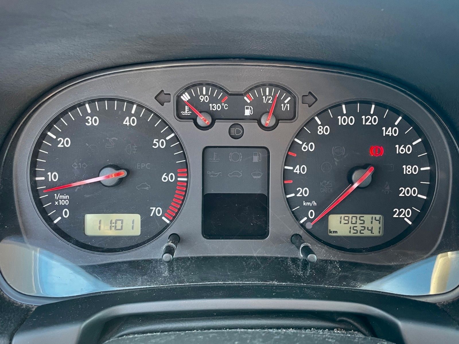 Fahrzeugabbildung Volkswagen 1.4 Comfort Klima 2.HAND SCHECKHEFT UNFALLFREI