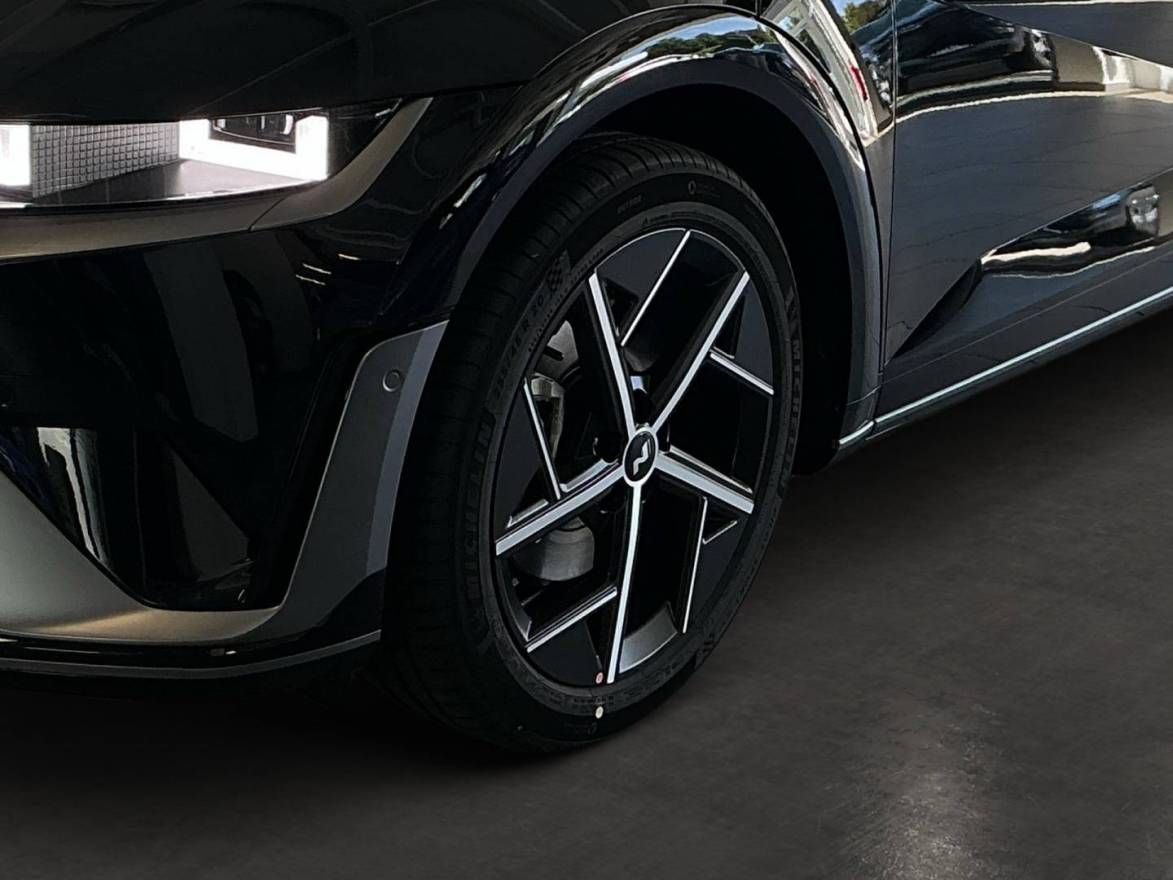 Fahrzeugabbildung Hyundai IONIQ 5 84 kWh Allrad (325 PS) N Line Park-Paket