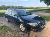 Volkswagen VW Passat 1,9 Disel - Volkswagen Passat aus 2006: Kombi