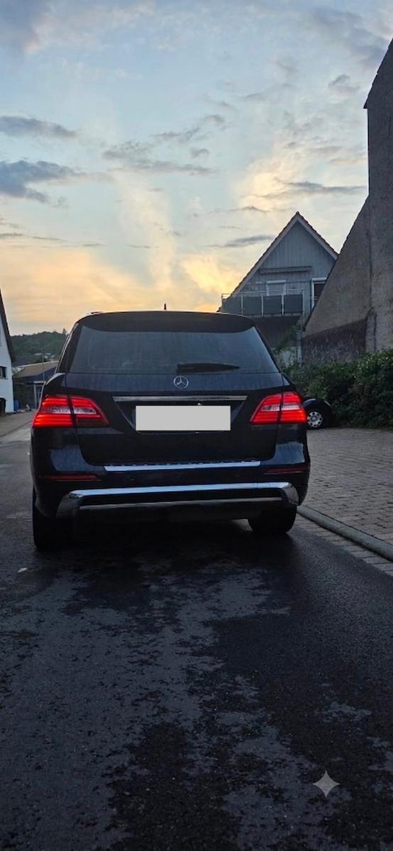 Mercedes-Benz ML 350 BlueTEC 4MATIC AMG Line