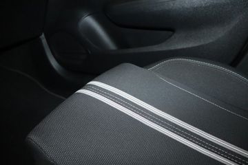 Fotografie 15 des Opel Corsa 1.2 Direct Injection Turbo Automatik GS