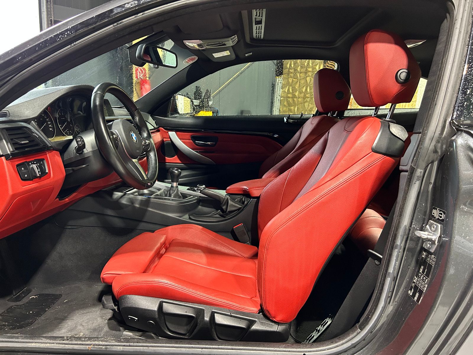 Fahrzeugabbildung BMW 428 Bau. 4 Coupe 428 i/BESCHÄDIGT/MOTORSCHADEN