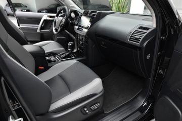 Toyota Land Cruiser - 12