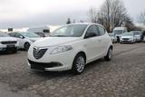 Lancia Ypsilon 0.9 PDC KLIMATRONIC LEDER - Lancia Ypsilon aus 2011