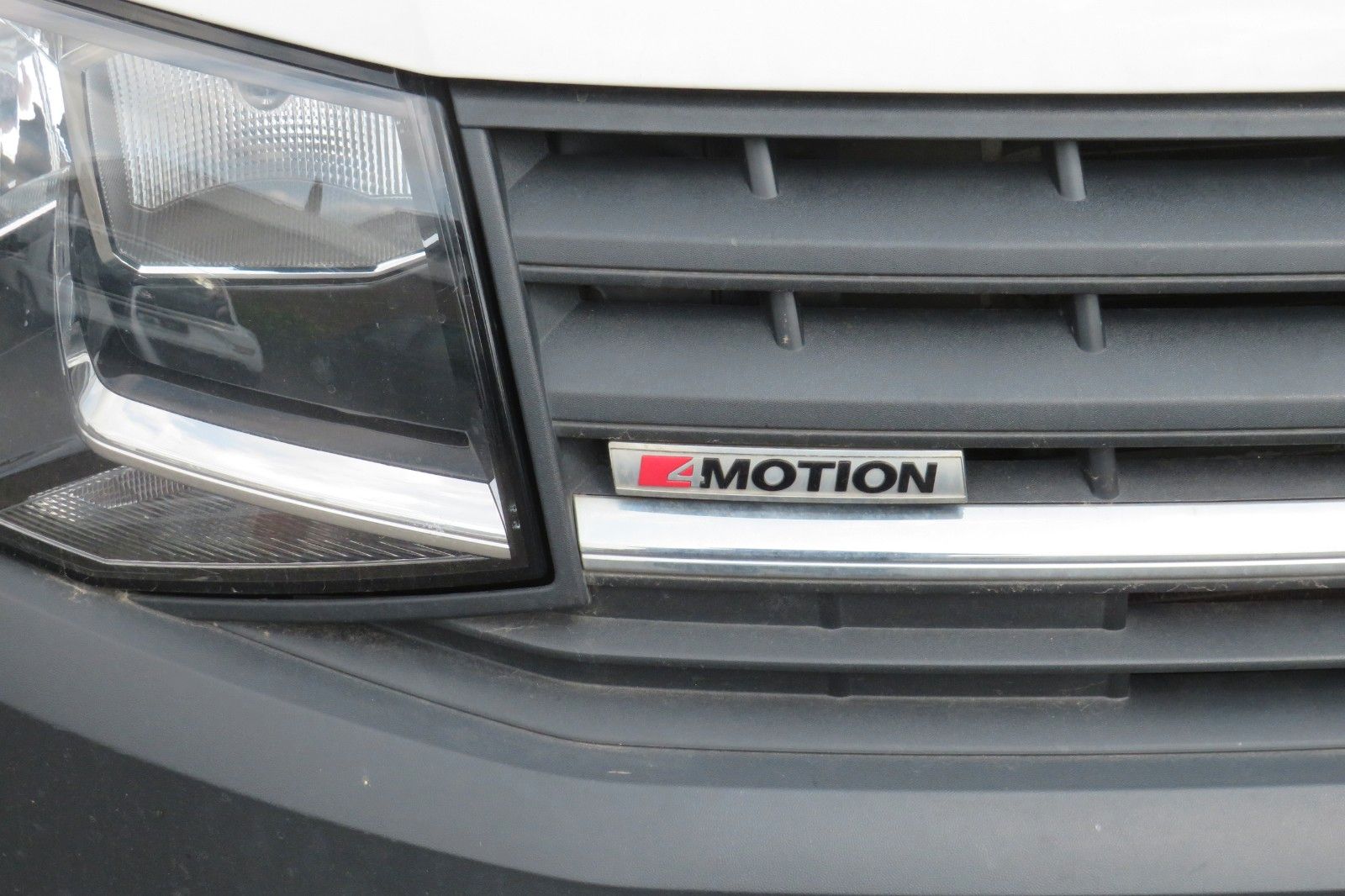 Fahrzeugabbildung Volkswagen T6 Transporter Kasten lang 4Motion