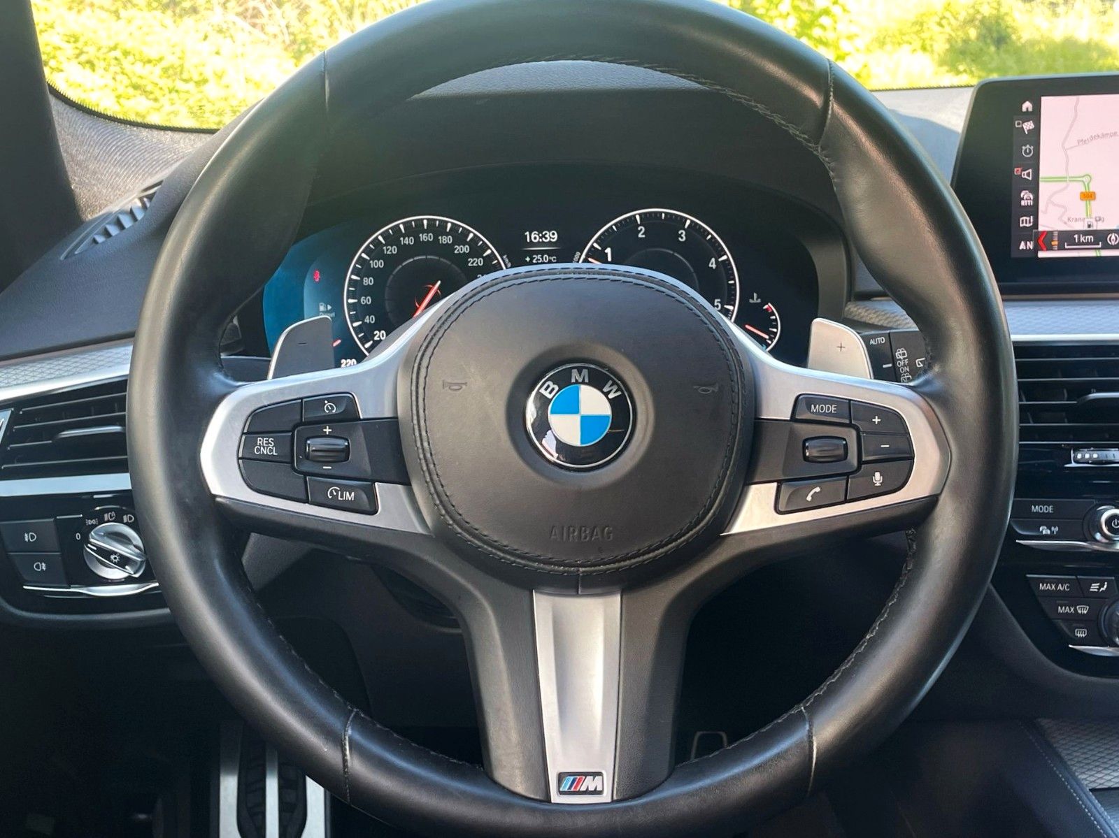 Fahrzeugabbildung BMW 540 d xDrive SAG M SPORT HUD KOMFORTSITZE  DDC