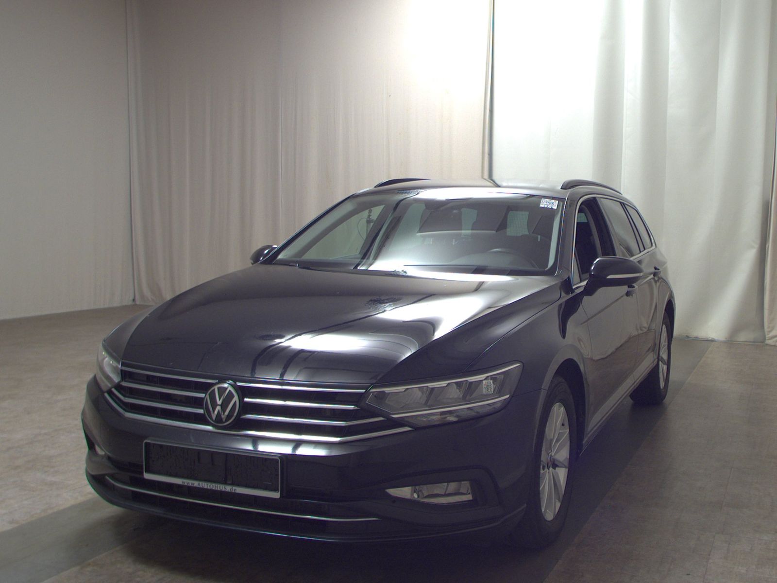 Volkswagen Passat Variant 2.0 TDI Business Navi LED DC RFK imagem 2