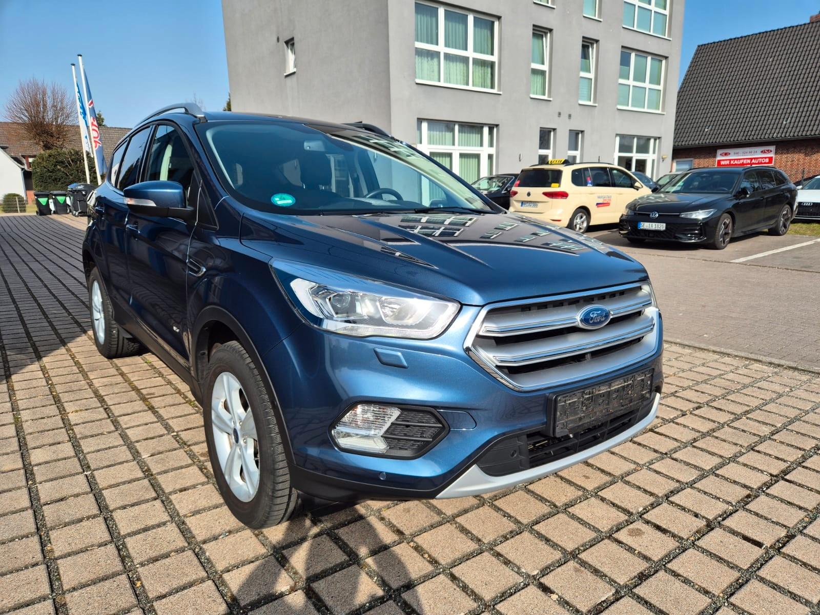 Ford Kuga Titanium 1,5 EcoB.4x4.Aut .AHK.Navi.Leder