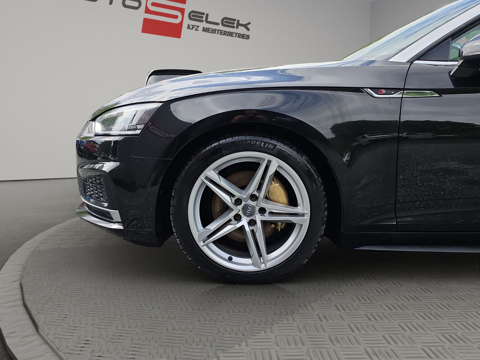 Fahrzeugabbildung Audi A5 Cabriolet Sport S-Line Automatik Navi Leder