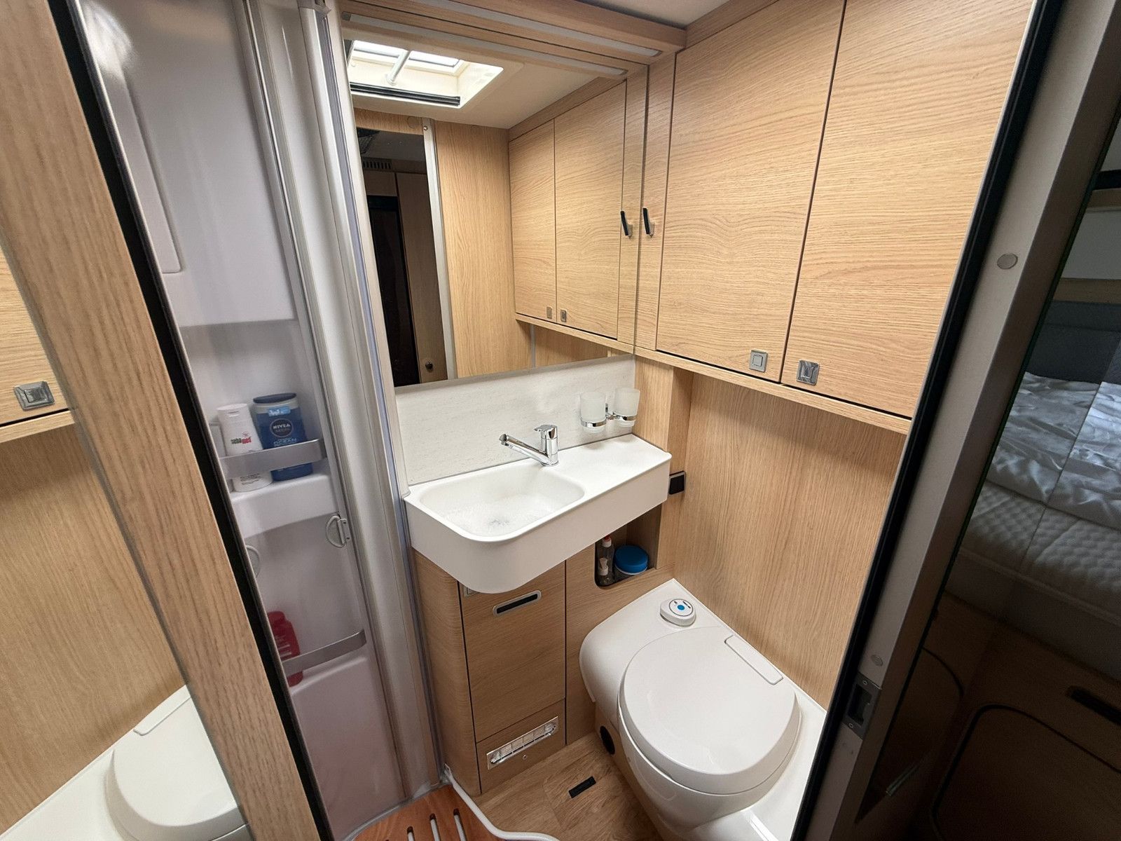 Fahrzeugabbildung HYMER / ERIBA / HYMERCAR BMC 550 T  White  Line