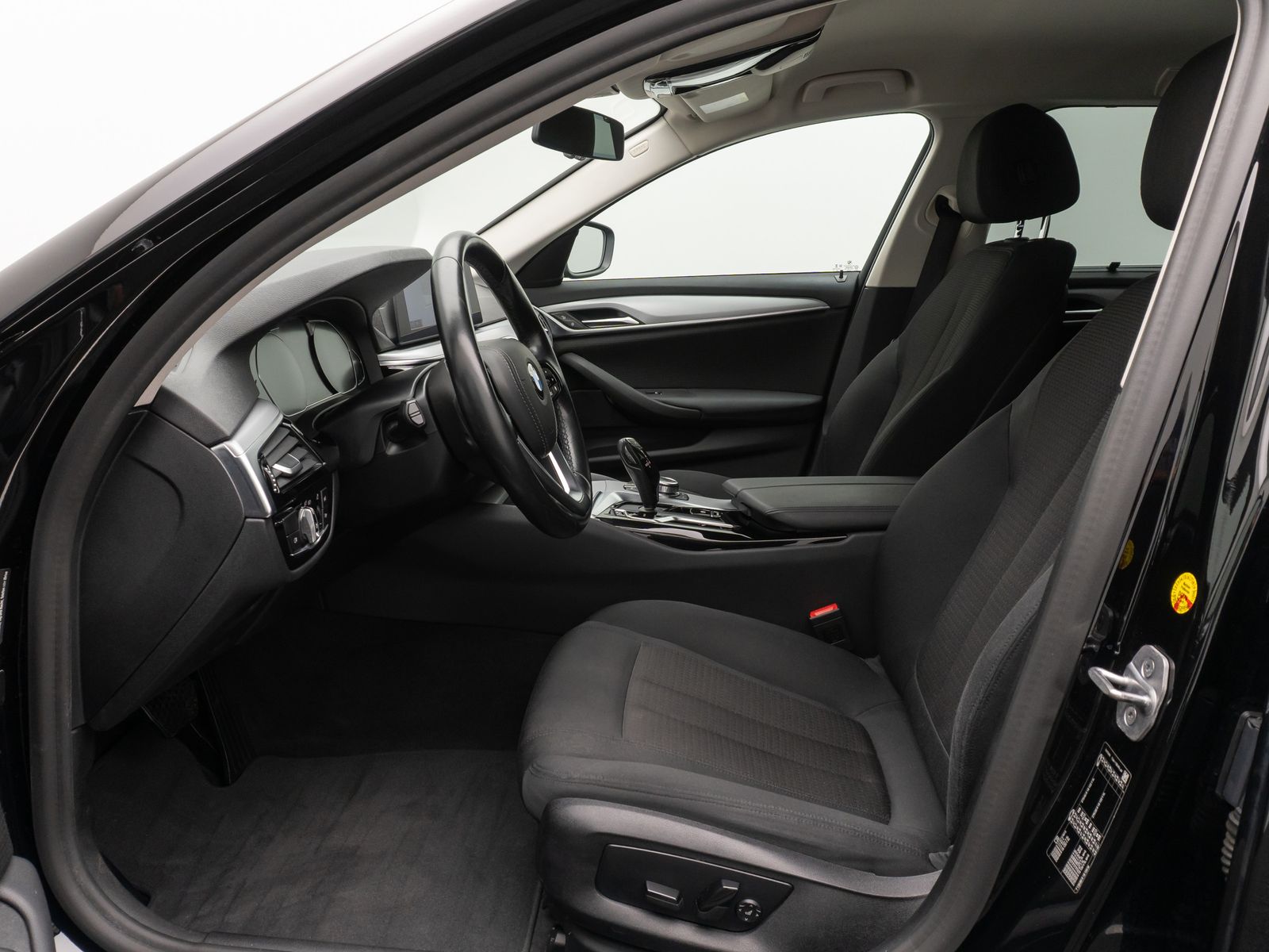 Fahrzeugabbildung BMW 520d DAB CockPit+ Lordos Stop&Go PDC Alarm LED