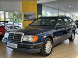 Mercedes-Benz 300 TE 4 Matic 300 W124*SCHiEBEDACH*1HALTER* - Mercedes-Benz aus 1992: W124